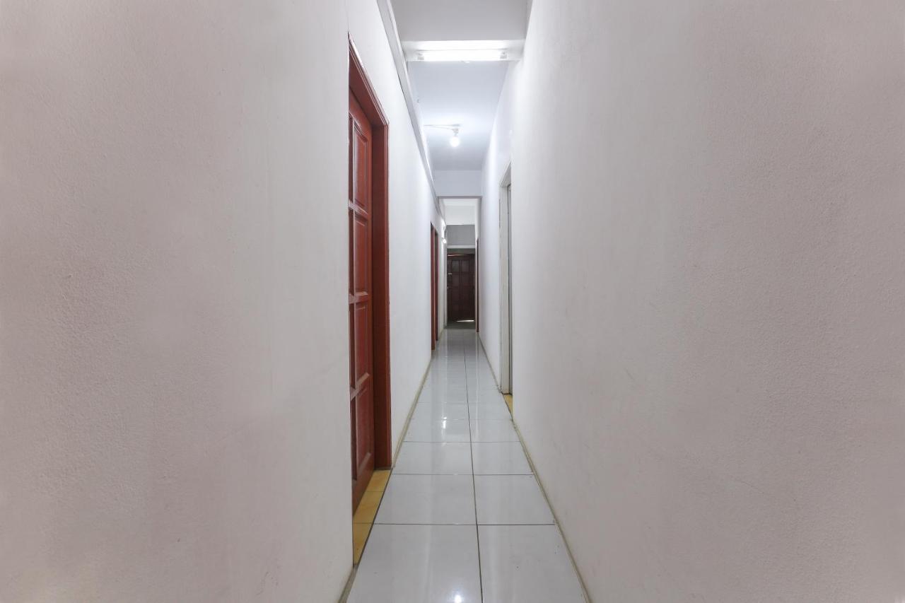 Oyo 90321 Hotel Bajet Sri Manal Tanah Merah  Εξωτερικό φωτογραφία